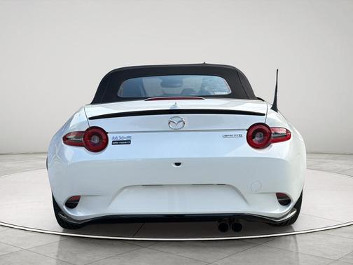 Snowflake White Pearl Mica 2026 Mazda MX-5 Miata Club