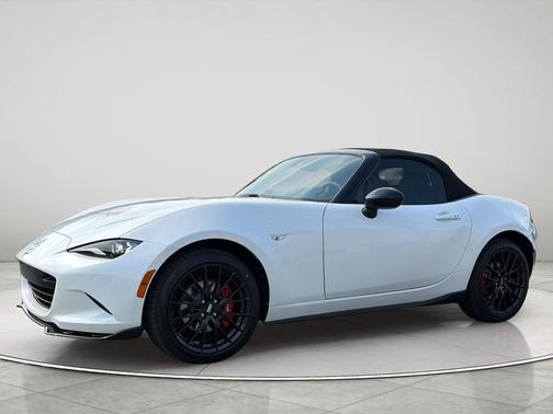 Snowflake White Pearl Mica 2026 Mazda MX-5 Miata Club