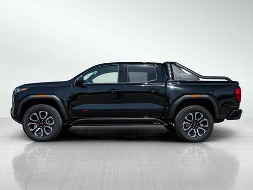2025 GMC Canyon 4WD AT4
