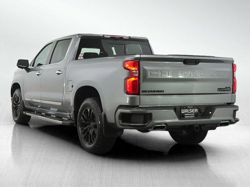 Sterling Gray Metallic 2024 Chevrolet Silverado 1500 High Country