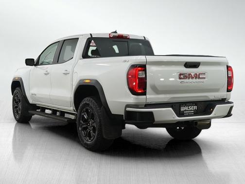 Summit White 2025 GMC Canyon 4WD Elevation