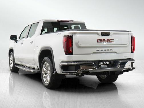 White Frost Tricoat 2021 GMC Sierra 1500 SLT