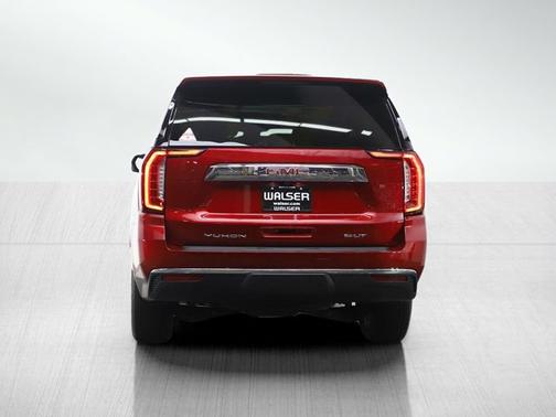 Volcanic Red Tintcoat 2023 GMC Yukon SLT