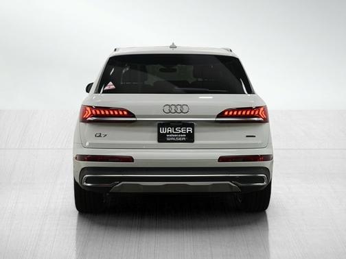 2023 Audi Q7 Premium Plus