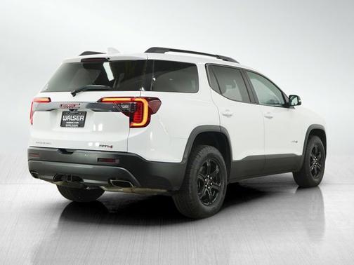 Summit White 2023 GMC Acadia AT4