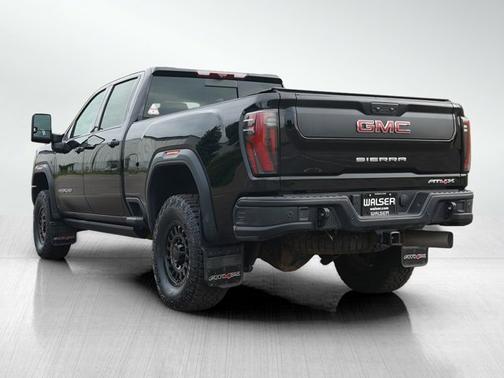 Onyx Black 2024 GMC Sierra 2500 AT4X