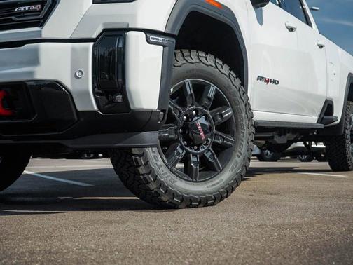 2025 GMC Sierra 3500 AT4