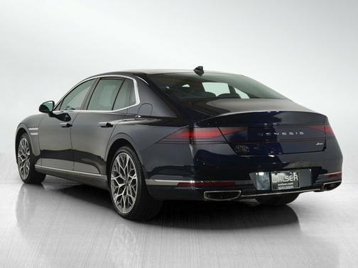 2024 Genesis G90 e-SC