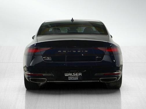 2024 Genesis G90 e-SC