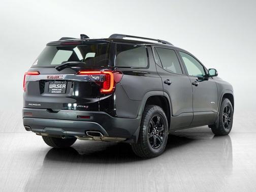 2021 GMC Acadia AT4