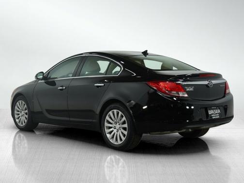 2012 Buick Regal Premium 1