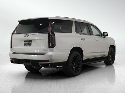 2022 Cadillac Escalade Luxury