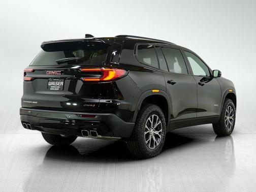2025 GMC Acadia AWD AT4