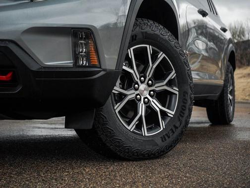 2026 GMC Acadia AWD AT4