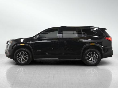 2026 GMC Acadia AWD AT4