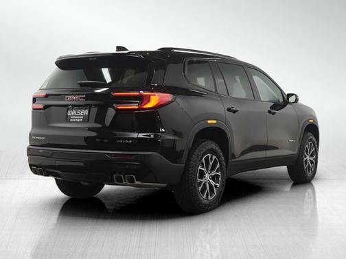 2026 GMC Acadia AWD AT4