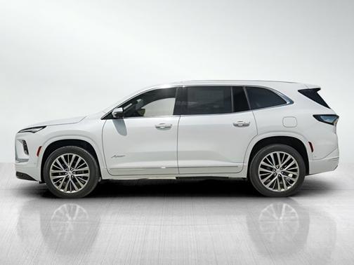 Iridescent White Tricoat 2026 Buick Enclave Avenir