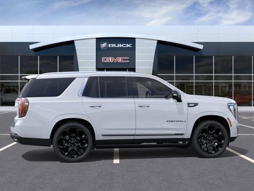 Glacier White Tricoat 2026 GMC Yukon Denali Ultimate