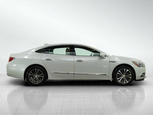 2017 Buick LaCrosse Essence