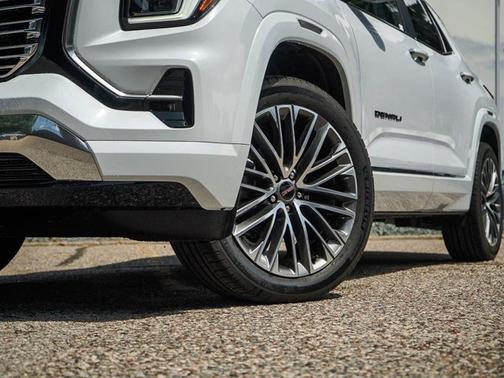 2026 GMC Terrain AWD Denali