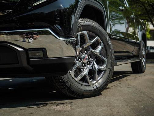 Onyx Black 2026 GMC Sierra 1500 SLT
