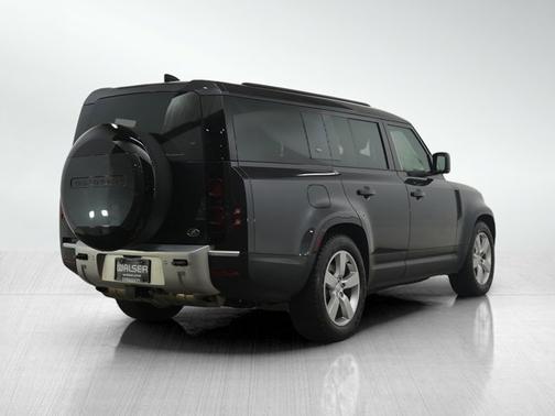 2023 Land Rover Defender First Edition