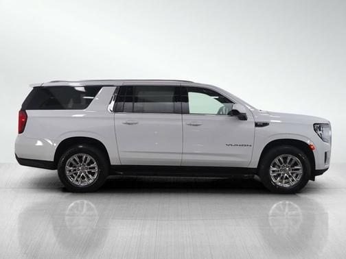 2024 GMC Yukon XL SLE