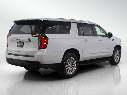 2024 GMC Yukon XL SLE