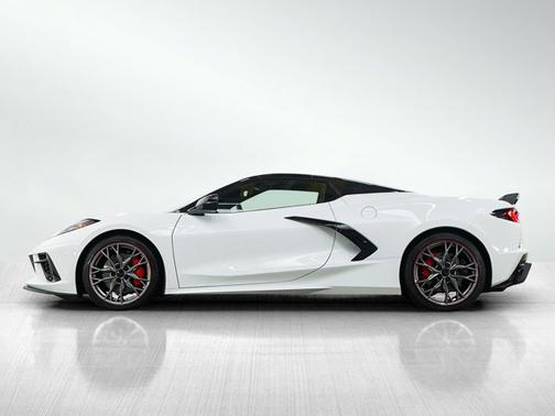 Arctic White 2024 Chevrolet Corvette 2LT