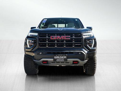 2025 GMC Canyon 4WD AT4