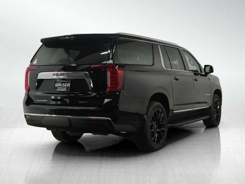 2022 GMC Yukon XL SLT