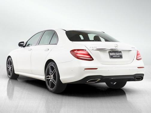 designo Diamond White 2019 Mercedes-Benz E-Class E 300