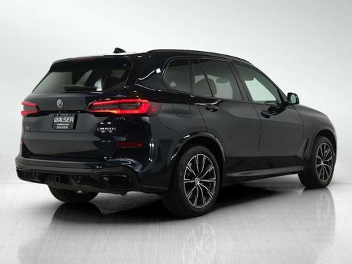 2023 BMW X5 M50i
