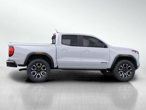 2026 GMC Canyon 4WD AT4