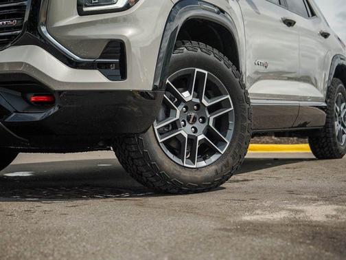 2026 GMC Terrain AWD AT4