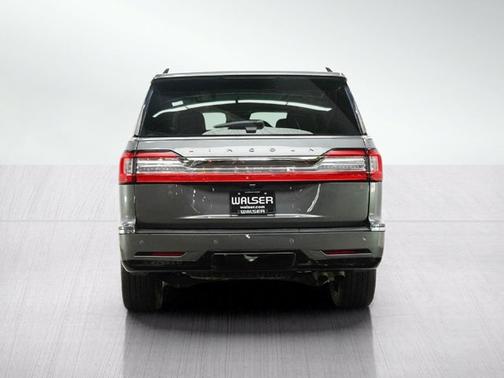 Asher Gray 2021 Lincoln Navigator Reserve