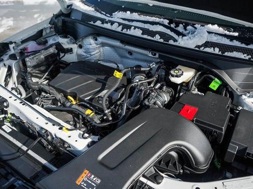 Summit White 2026 Buick Envista Preferred