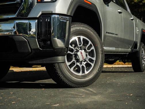 2026 GMC Sierra 3500 SLE