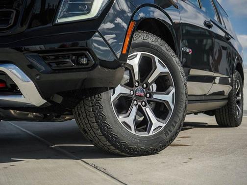 Onyx Black 2026 GMC Yukon XL AT4 Ultimate