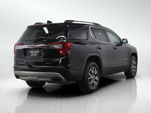2022 GMC Acadia SLT