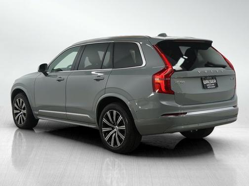 2024 Volvo XC90 Plus Bright Theme