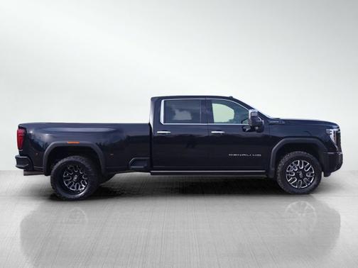 2025 GMC Sierra 3500 Denali
