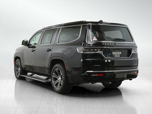 Diamond Black Crystal Pearlcoat 2022 Jeep Grand Wagoneer Series I