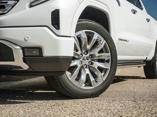 Glacier White Tricoat 2026 GMC Sierra 1500 Denali