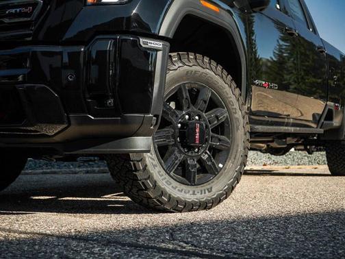 2025 GMC Sierra 3500 AT4