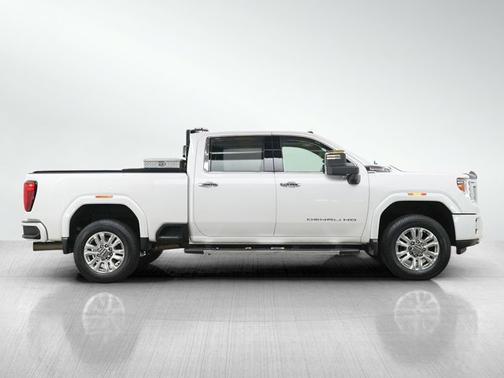 White Frost Tricoat 2023 GMC Sierra 3500 Denali