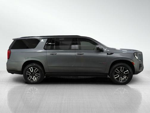 2021 GMC Yukon XL AT4