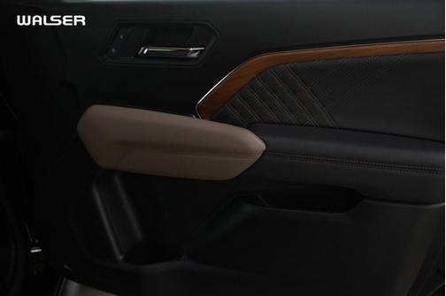 2024 GMC Canyon 4WD Denali