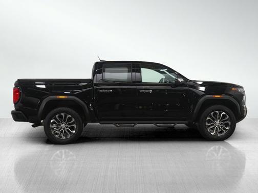 2024 GMC Canyon 4WD Denali