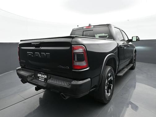 Diamond Black Crystal Pearlcoat 2020 RAM 1500 Rebel